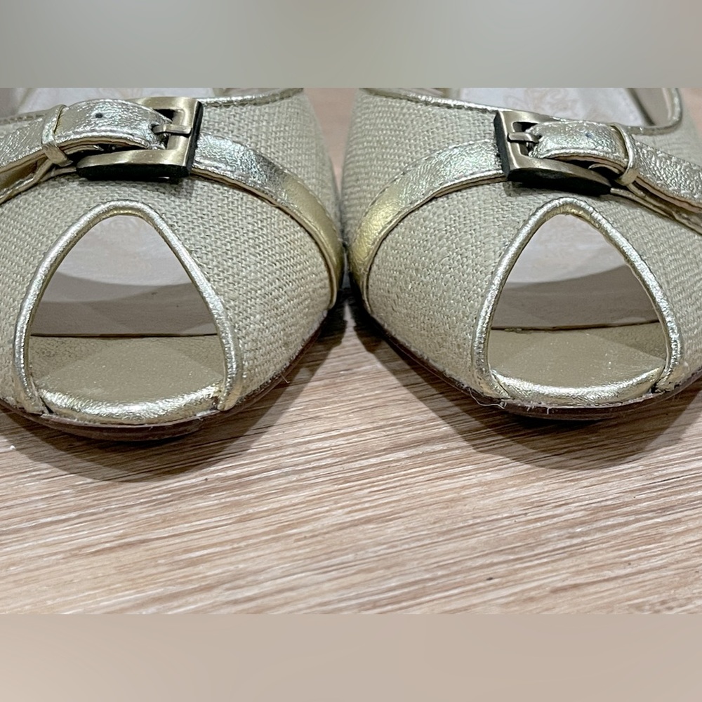 Matisse Estee Khaki Canvas and Gold Leather Open Toe Basket Weave Wedge 7.5 - Picture 4 of 13